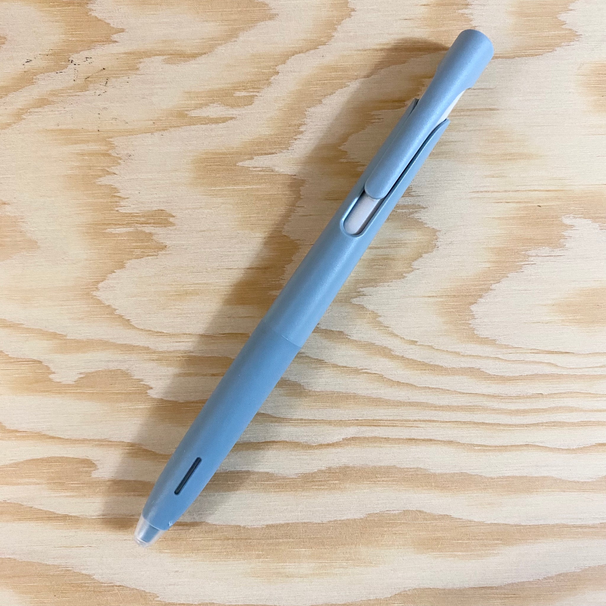 bLen Ballpoint Pen 0.5mm - Black ink - Light Blue Barrel